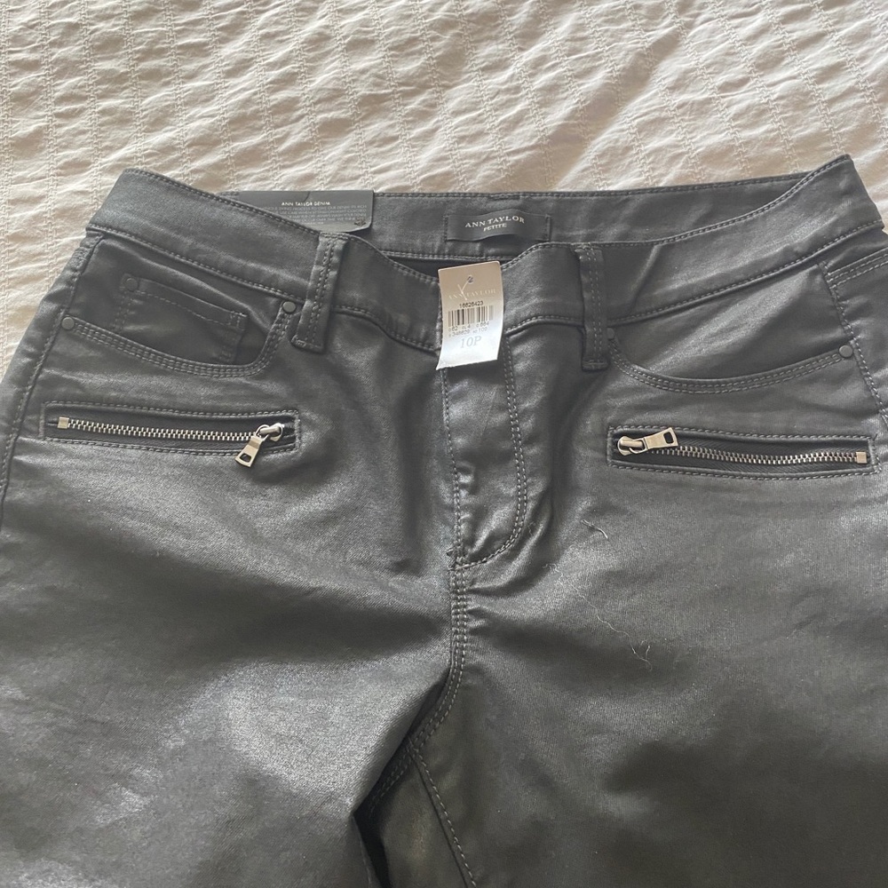 Ann Taylor Super Skinny coated jeans